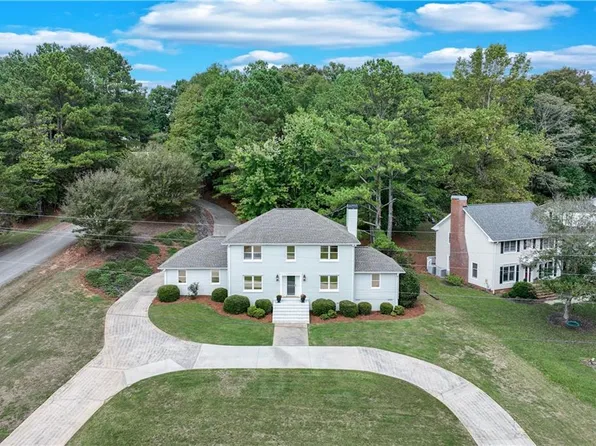 3805 Hardy Rd, Gainesville, GA 30506