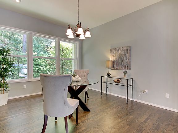 3rd image of 7823 61st Ave NW