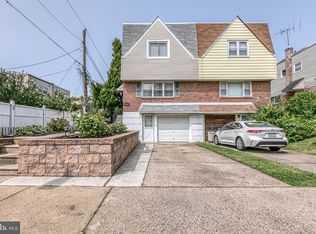 8944 Dewees St, Philadelphia, PA 19152
