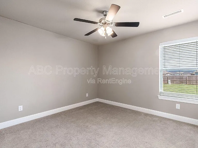 328 N Otoe St — Photo 8