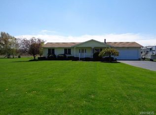 5770 McKee Rd, Newfane, NY 14108