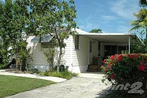 25OceanHouseFront2