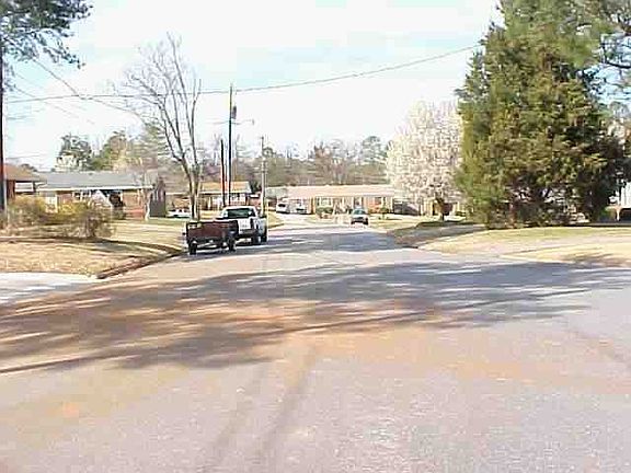 5th image of 113 Briarcliff Cir