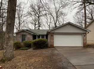 301 Shadow View Dr, Little Rock, AR 72211