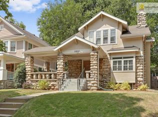 5804 Brookside Blvd, Kansas City, MO 64113