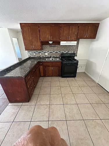 342 Clifford Ave Photo 1