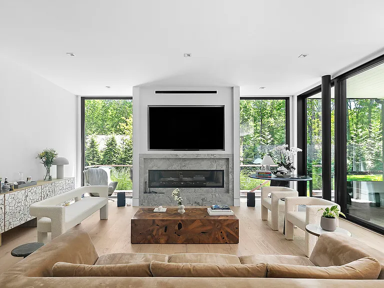 47 Pheasant Rd — Photo 3