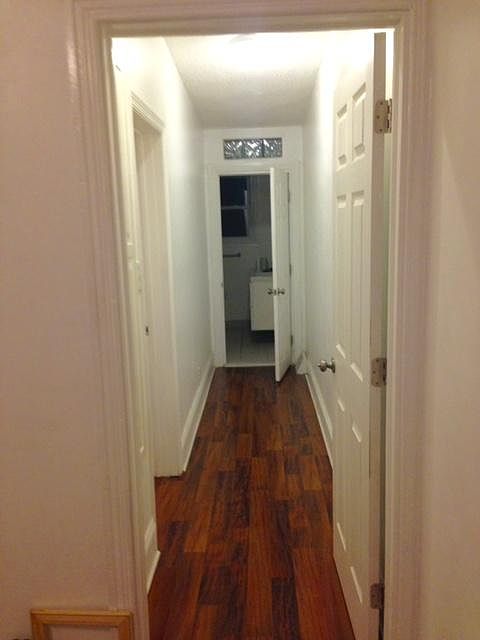 Hall to 2nd floor bath