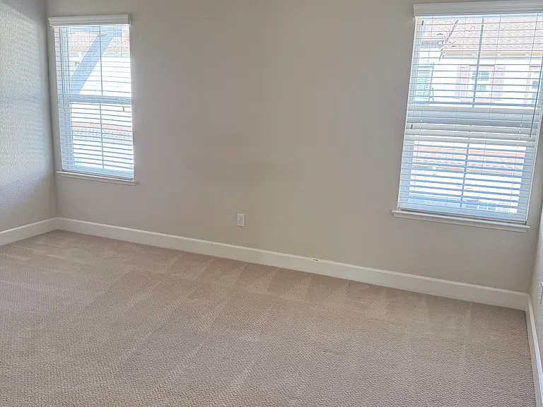 241 Hockney Ave — Photo 10