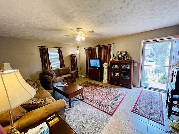 2nd image of 3421 Cottonwood Ln