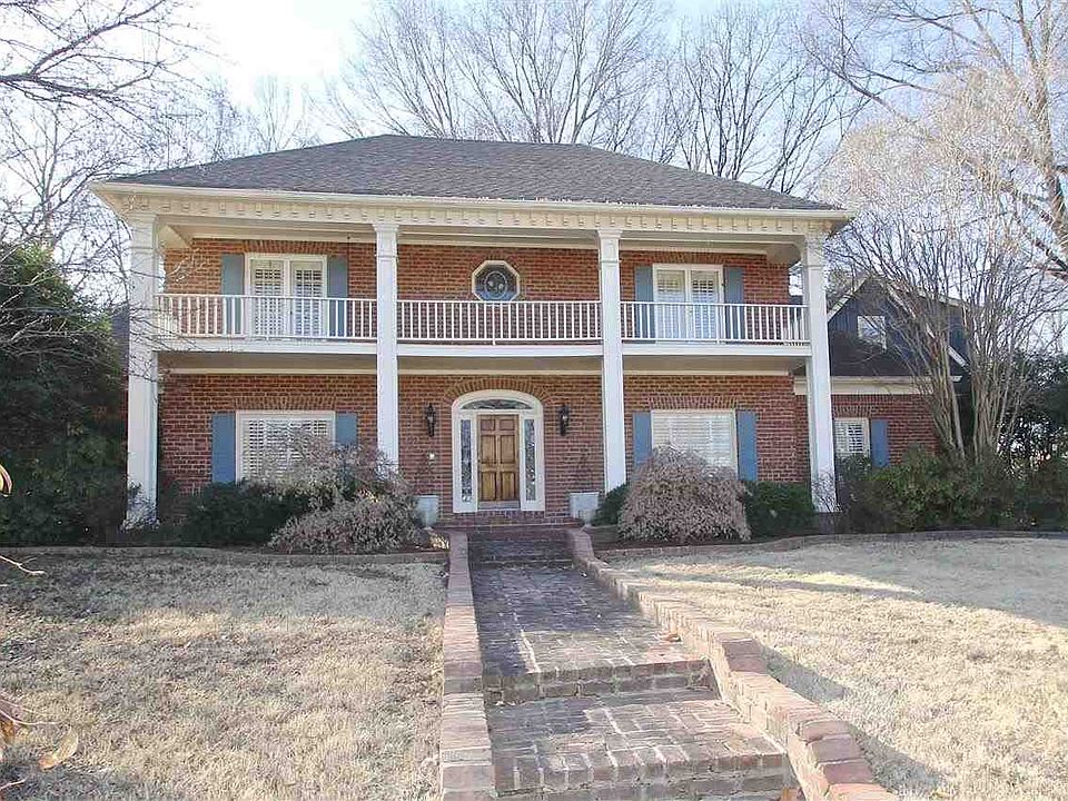 1st image of 1831 Hidden Oaks Dr