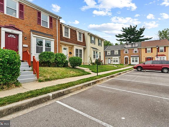 3rd image of 69 Mountain Green Cir