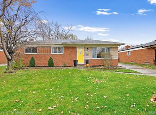 33336 Brownlea Dr, Sterling Heights, MI 48312