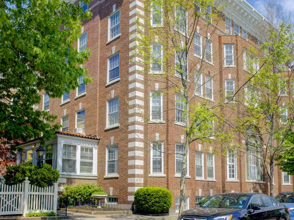 1572 Massachusetts Ave, Cambridge, MA