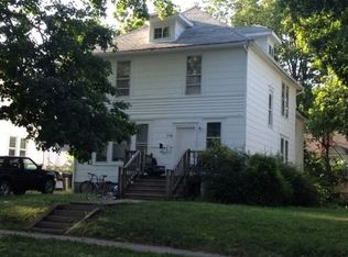 710 W California Ave APT 3, Urbana, IL 61801