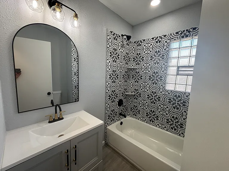 805 Rhode Island Ave — Photo 14
