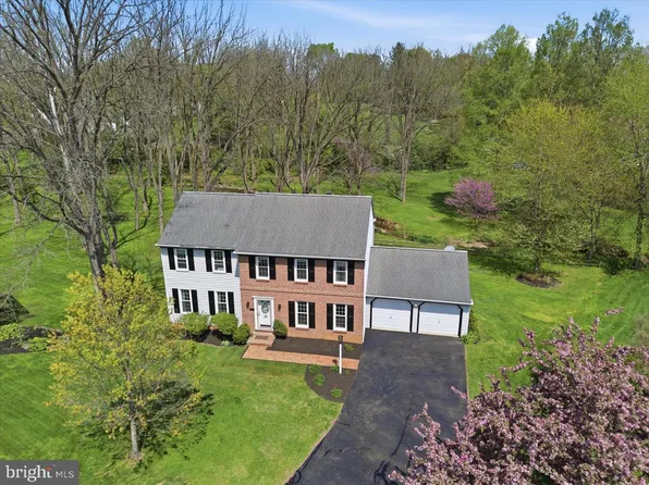 413 Glenbrook Ct, Lancaster, PA 17603