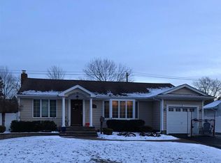 7 Ramsey Rd, Commack, NY 11725