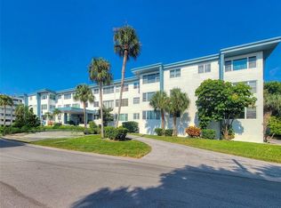 55 Harbor View Ln APT 204, Belleair Bluffs, FL 33770