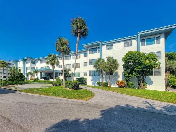 55 Harbor View Ln APT 204, Belleair Bluffs, FL 33770