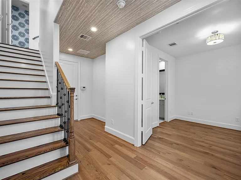 4045 Leeland St — Photo 8