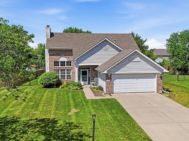 10032 Ironway Dr — Photo 22