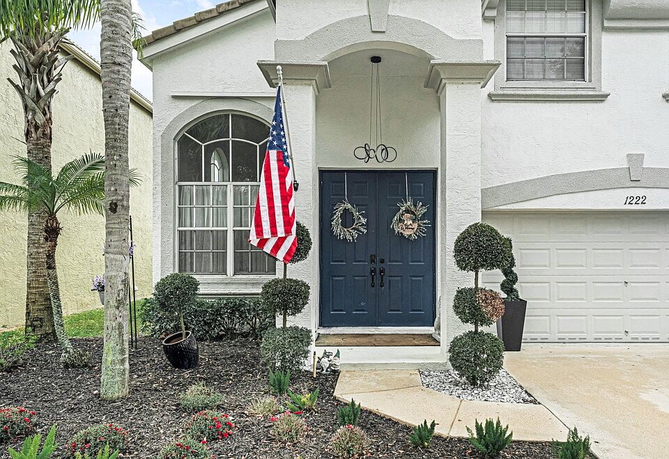 1st image of 1222 Oakwater Dr