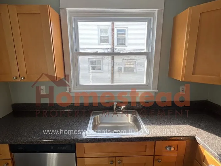430 Glendale Rd — Photo 6