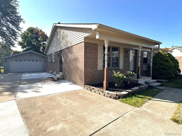 41843 Hensall St, Clinton Township, MI 48038