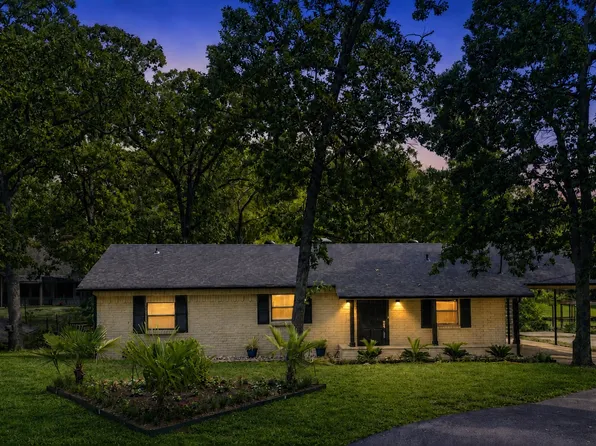 243 Shoreline Dr, Malakoff, TX 75148