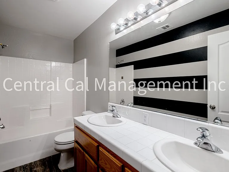 9912 Grand View Summit Dr — Photo 13
