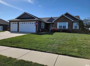 905 Nine Rock Rd, Sherman, IL 62684