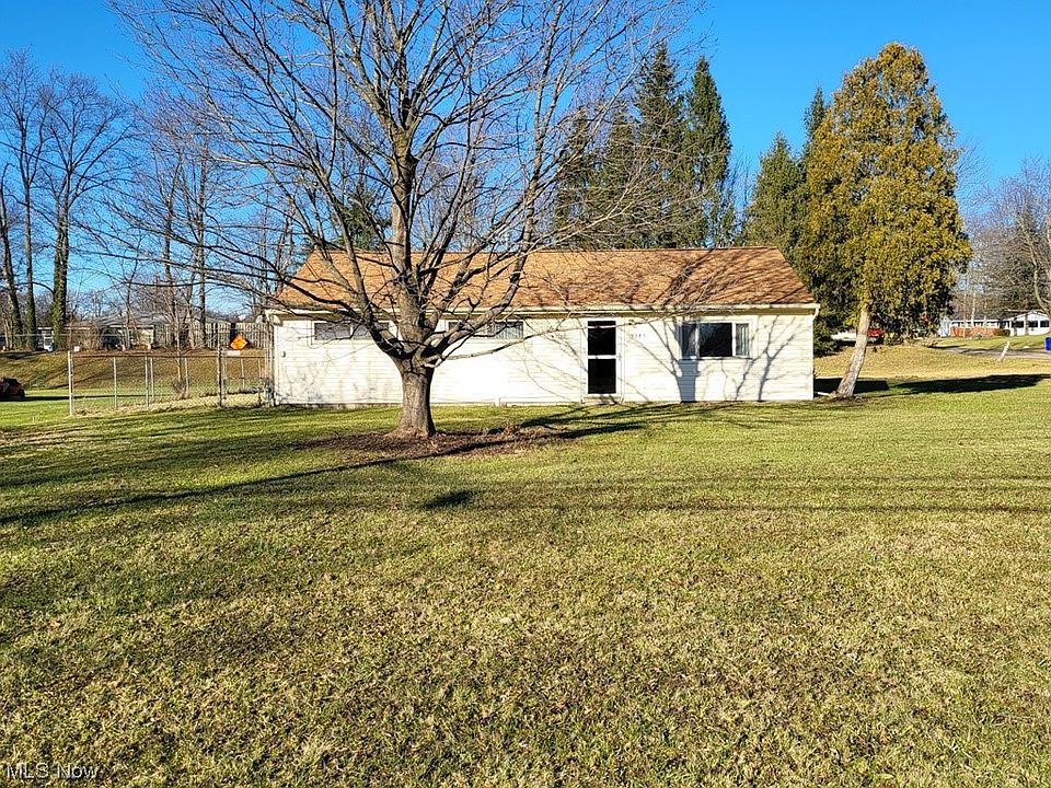 1st image of 9345 Briar Dr