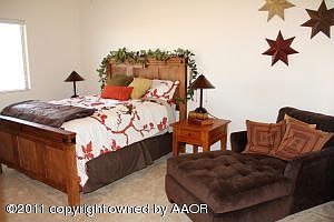 5th image of 1204 Shiraz Blvd