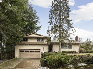 6600 Buckingham Dr, Gladstone, OR 97027