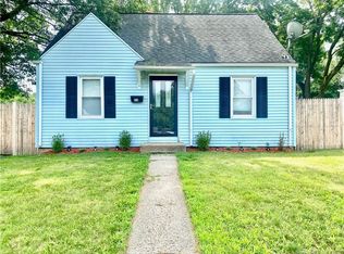 22 Winding Ln, East Hartford, CT 06118