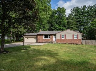 4603 Hopkins Rd, Youngstown, OH 44511