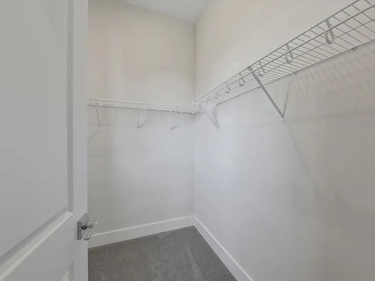 3912 Edwards Rd — Photo 49