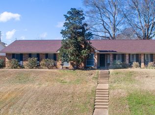 125 N Temple Rd, Natchez, MS 39120