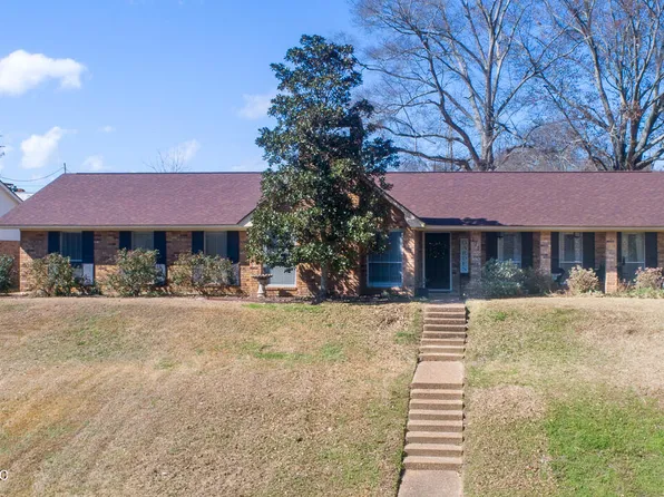 125 N Temple Rd, Natchez, MS 39120