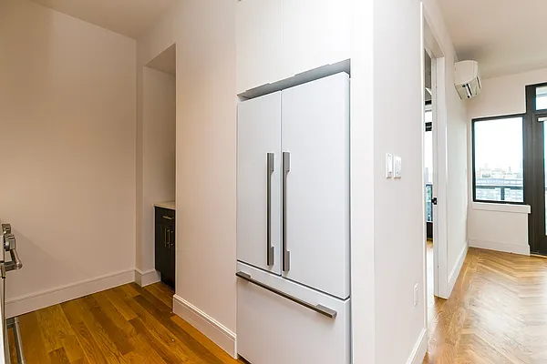 Rented by Nooklyn NYC LLC | media 108