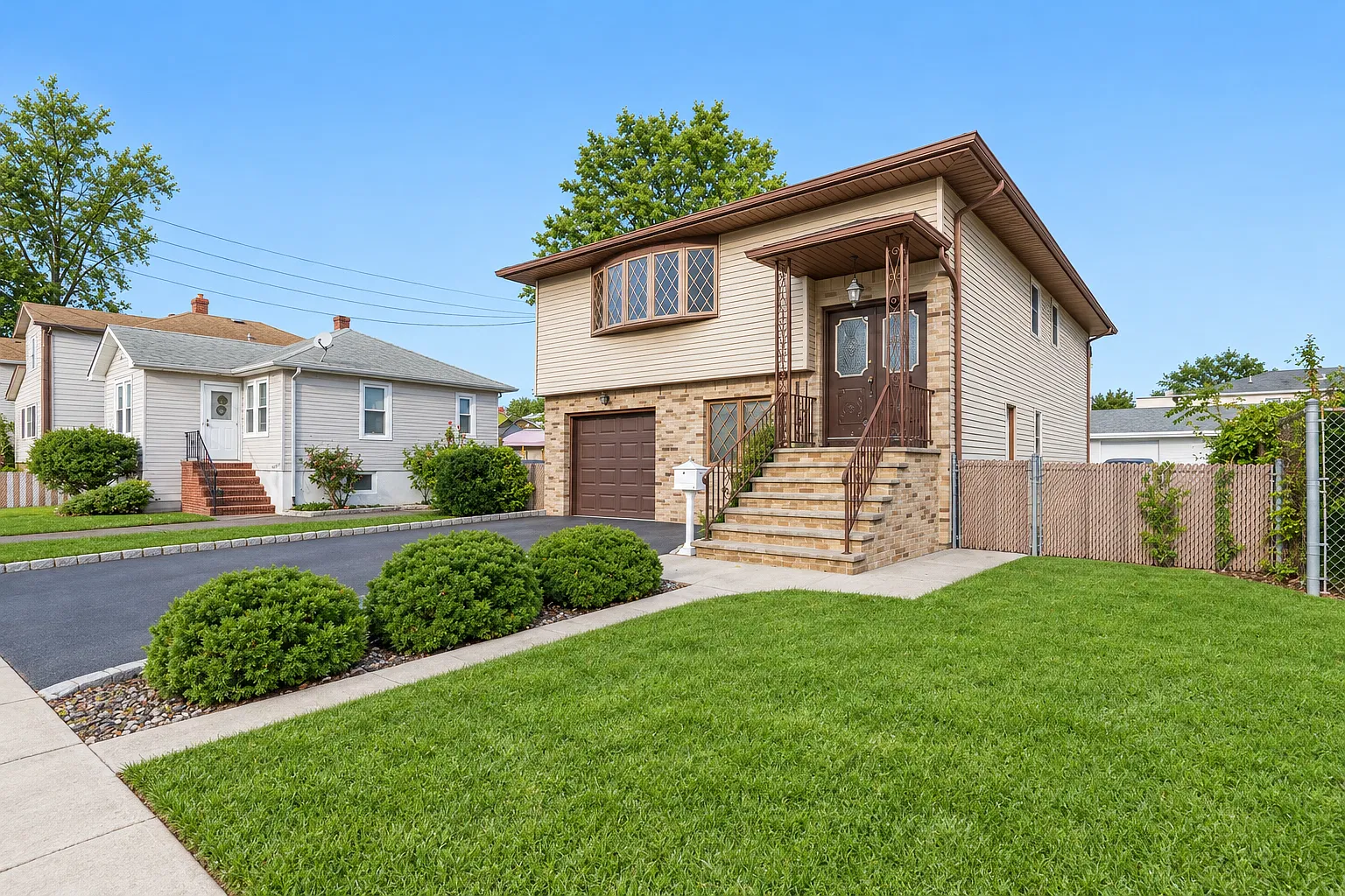 4 bed, 2322 sqft, $3,900 — Photo 3