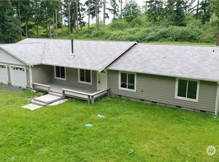 1303 Kinsman Ct E, Roy, WA 98580