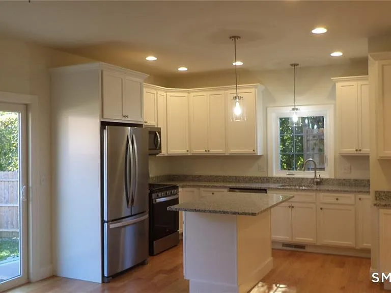 33 Maple Ave #B — Photo 9