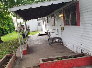 111 S Park St, Sheffield, IL 61361