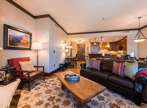 5th image of 8886 Empire Club Dr #106