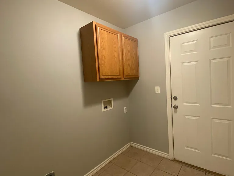 5420 Kemper St — Photo 18