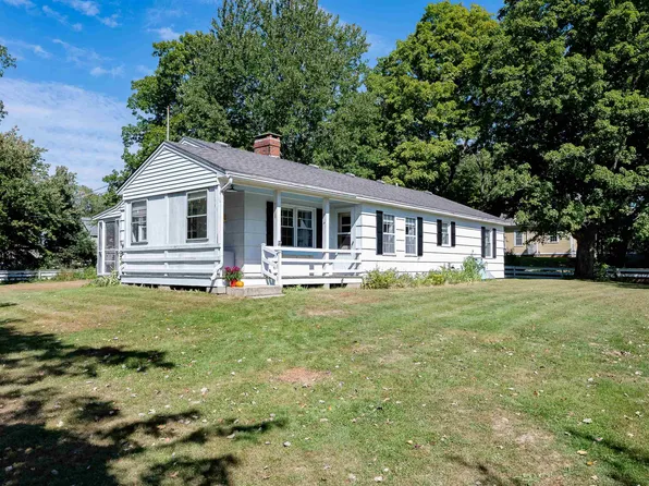 323 Piscassic Road, Newfields, NH 03856