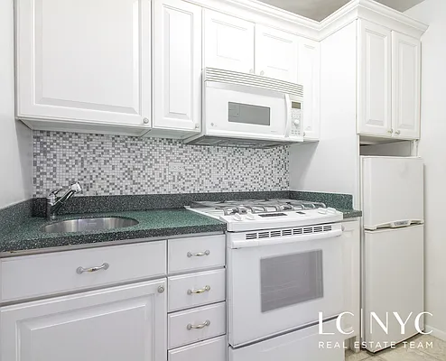 Sold by Keller Williams NYC | media 5
