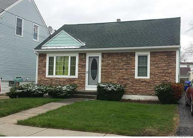 2nd image of 141 Bellwood Ave